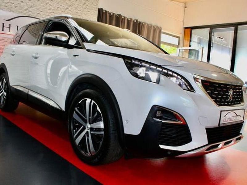 Blanc nacre Gebraucht 2018 Peugeot 5008 GT Van / Kleinbus | 25.700 € (Fairer Preis) - Bild 1/4