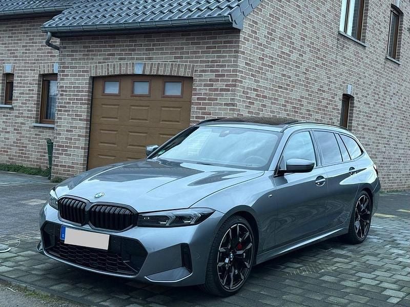 Grau Gebraucht 2025 BMW 318 M Sport Kombi | 31.600 € (Superpreis) - Bild 1/4