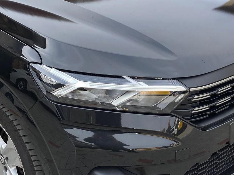 Gebraucht Dacia Logan 91 PS (66 kW) 2022 Schwarz Limousine