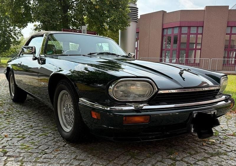 Grün Gebraucht 1994 Jaguar XJS Cabrio | 28.500 € - Bild 1/4