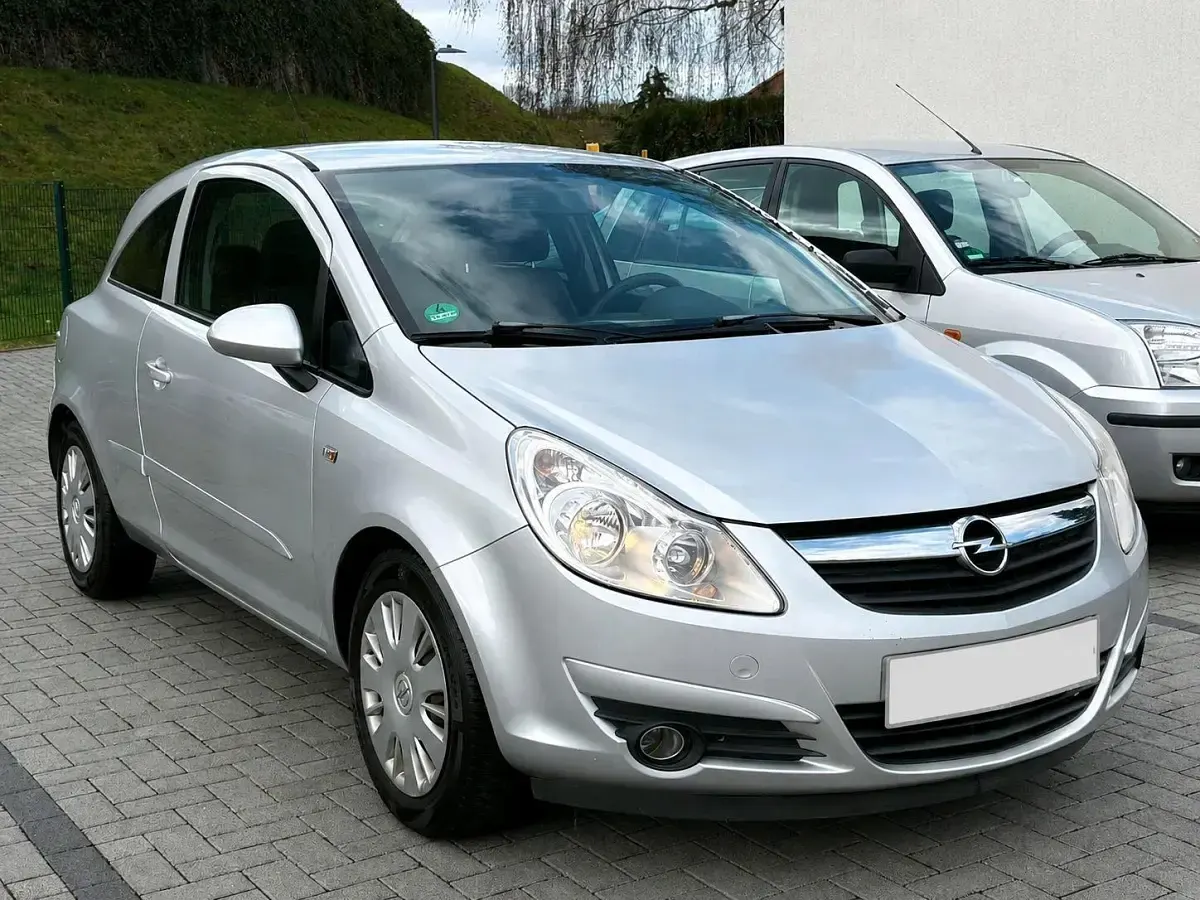 Gebraucht Opel Corsa 80 PS (58 kW) 2007 Grau Kleinwagen