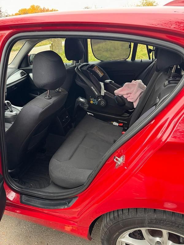 Gebraucht BMW 118 170 PS (125 kW) 2012 Rot Kleinwagen