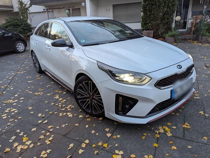 Weiß Gebraucht 2021 Kia ProCeed Kombi | 22.500 € (Guter Preis) - Bild 1/4