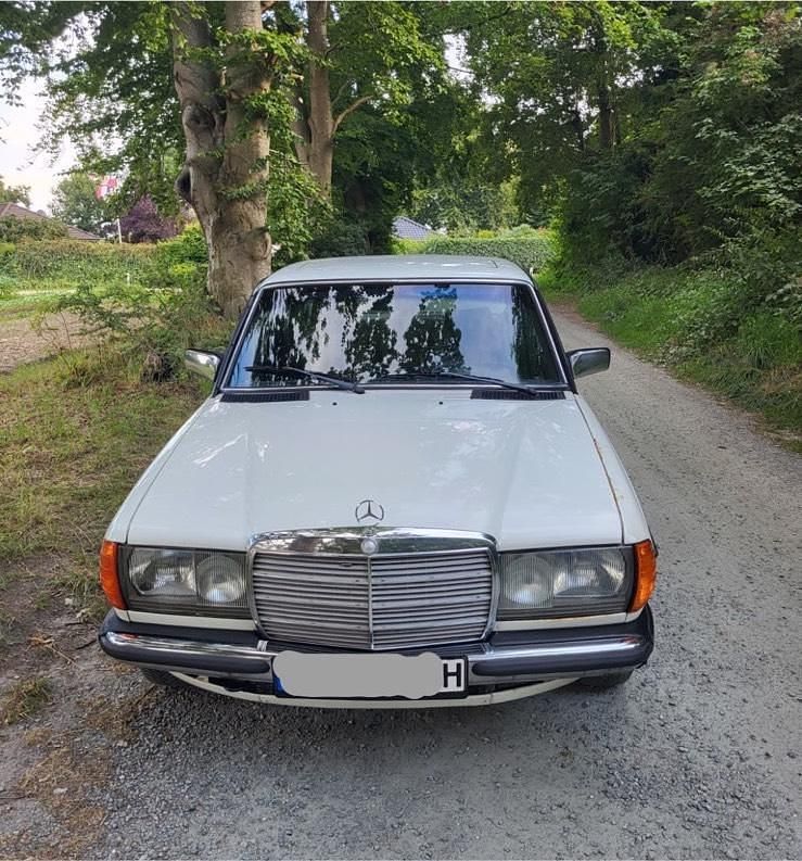 Weiß Gebraucht 1980 Mercedes 300 Limousine | 6.700 € - Bild 1/4