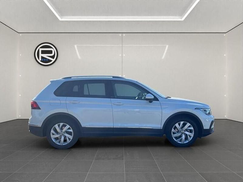 Gebraucht VW Tiguan Active 150 PS (110 kW) 2021 Weiß SUV