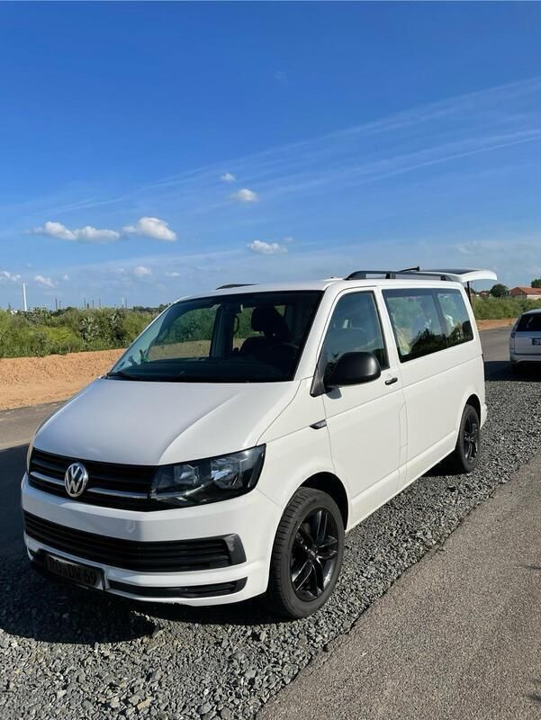 Weiß Gebraucht 2017 VW T6 Van | 26.500 € (Etwas zu teuer) - Bild 1/4