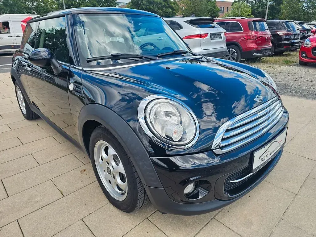 Gebraucht Mini Cooper D 111 PS (81 kW) 2012 Schwarz Kleinwagen