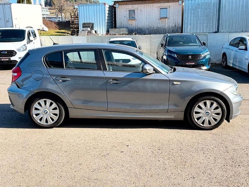 Gebraucht BMW 118 Efficient Dynamics 143 PS (105 kW) 2011 Grau Kleinwagen