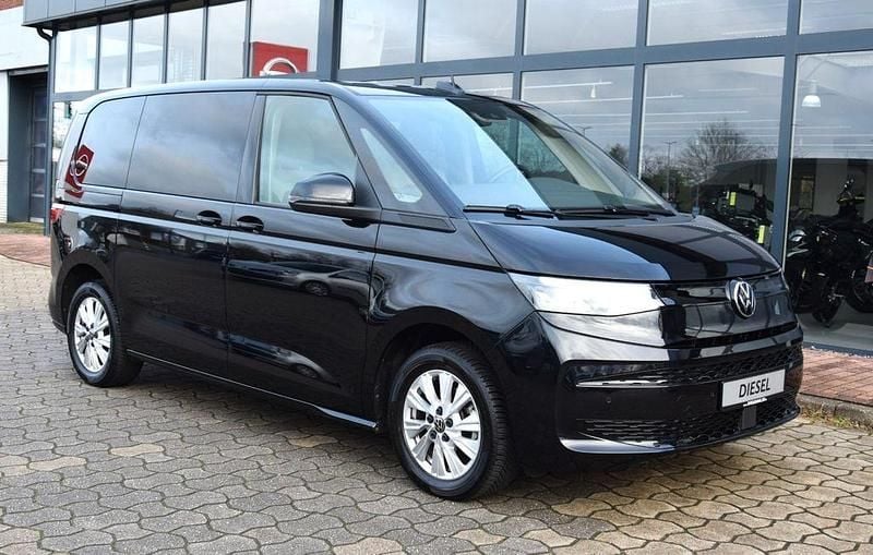 Gebraucht VW Multivan 150 PS (110 kW) 2022 Deep black perleffekt Van