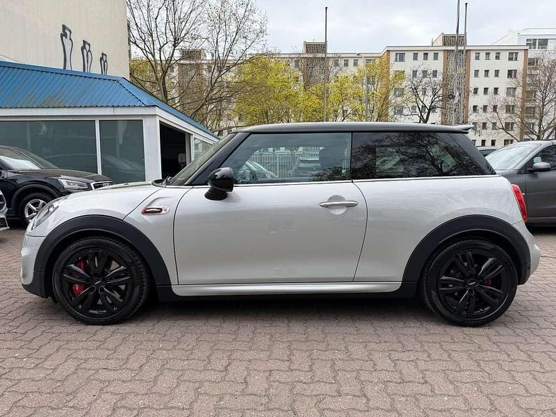 Second-hand Mini John Cooper Works 231 CP (169 kW) 2015 Argintiu Hatchback