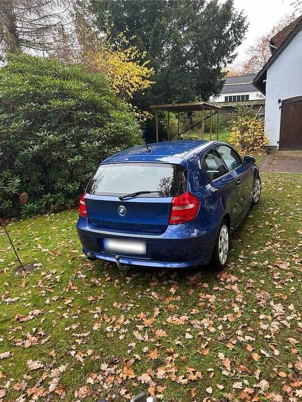 Gebraucht BMW 116 122 PS (89 kW) 2007 Blau Kleinwagen