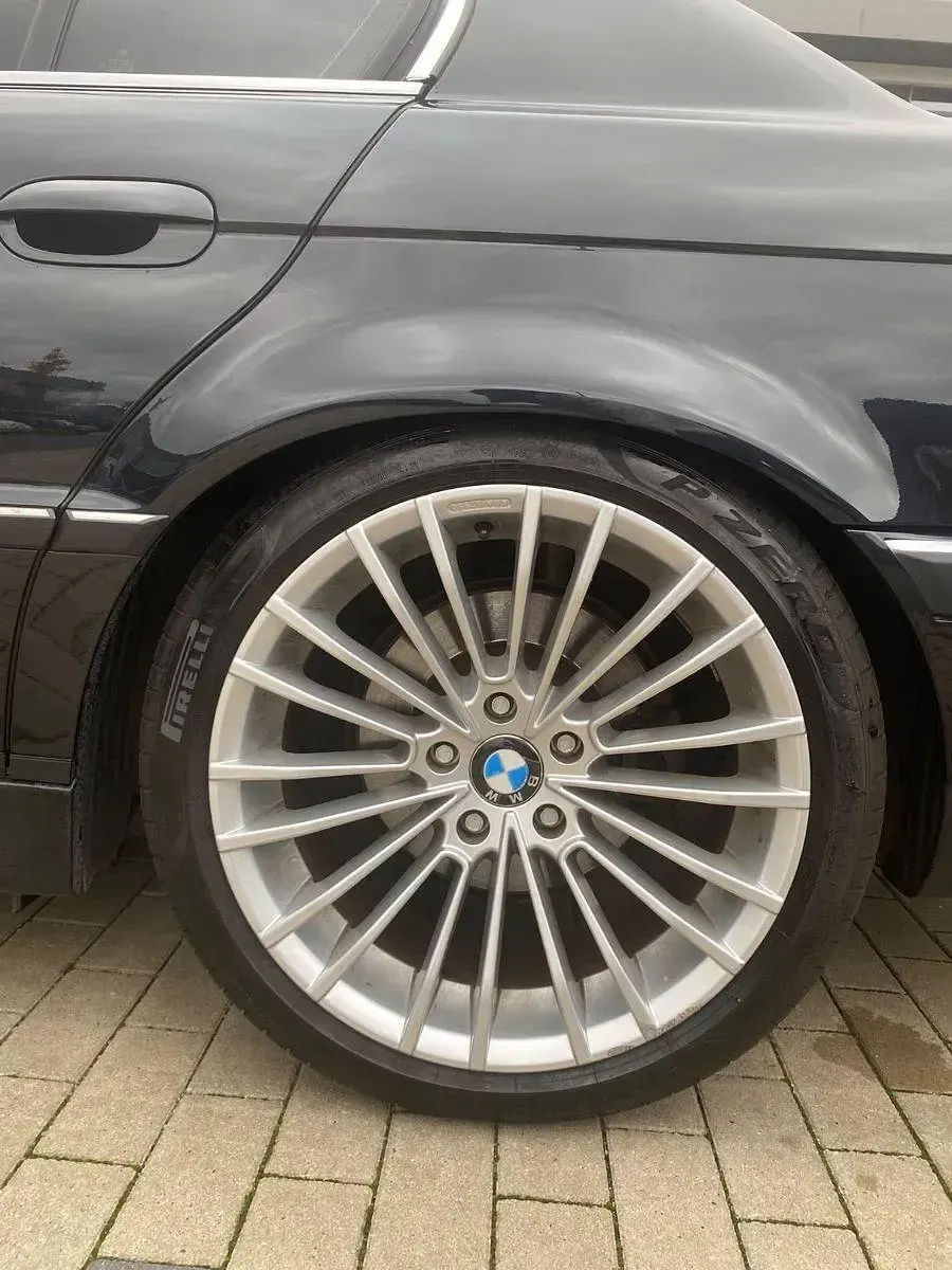 Gebraucht BMW 728 Performance 193 PS (141 kW) 1997 Schwarz Limousine