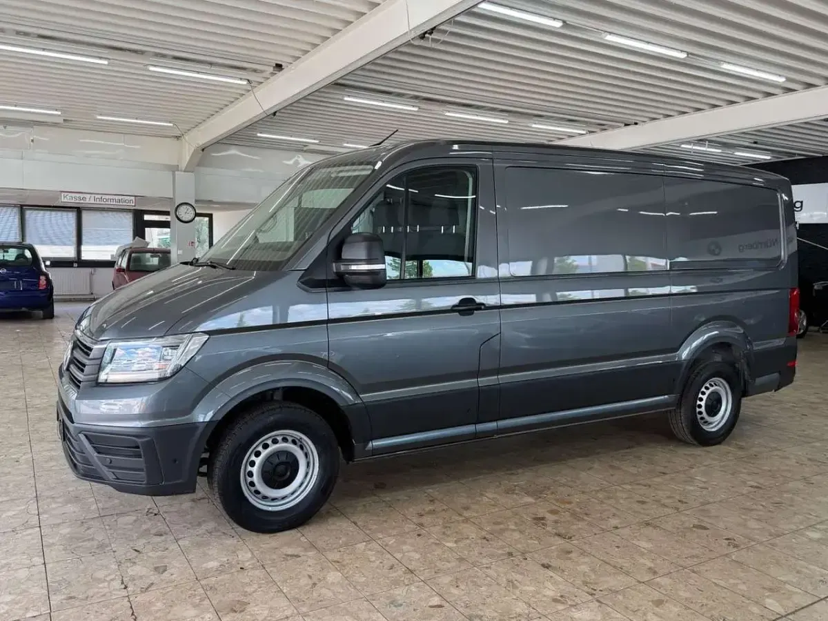 Gebraucht VW Crafter 140 PS (102 kW) 2019 Indiumgrau Van