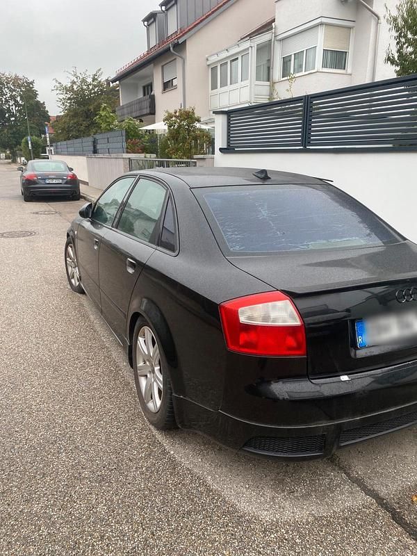 Gebraucht 2001 Audi A4 Limousine | 1.200 € (Guter Preis) - Bild 1/4