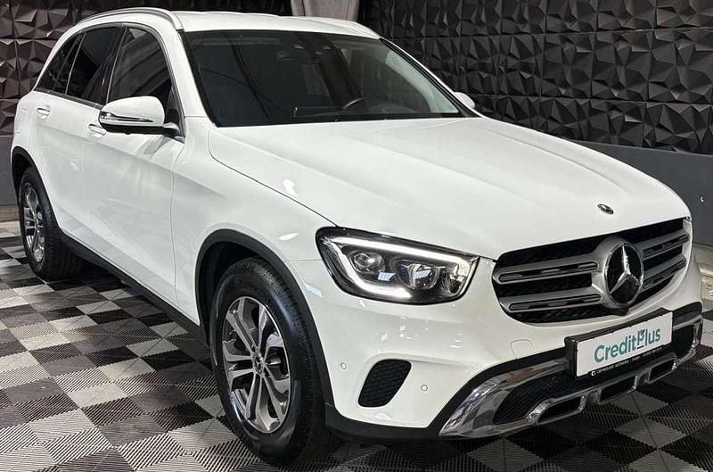 Weiß Gebraucht 2021 Mercedes GLC220 SUV | 34.990 € (Fairer Preis) - Bild 1/3
