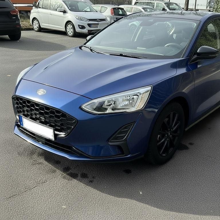 Gebraucht Ford Focus Trend 125 PS (91 kW) 2019 Blau Limousine