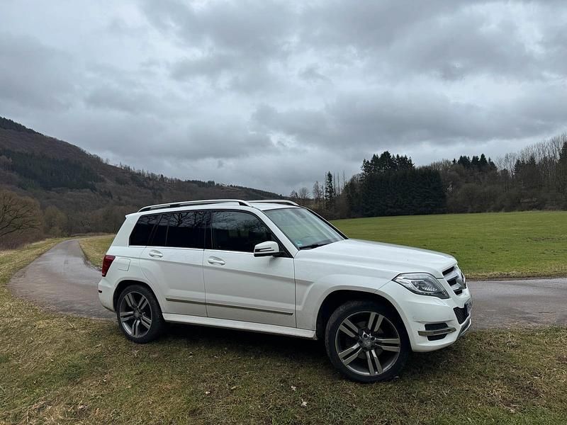 Gebraucht Mercedes GLK220 170 PS (125 kW) 2015 Weiß SUV