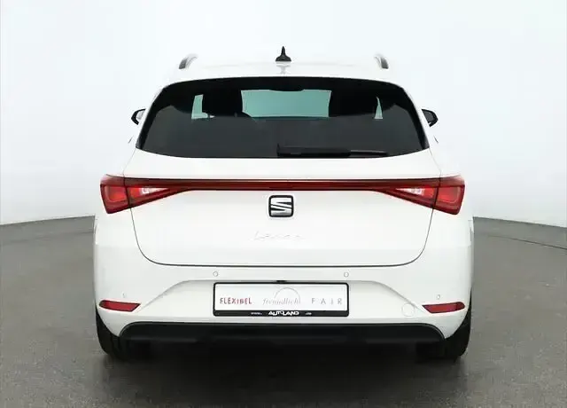Gebraucht Seat Leon 150 PS (110 kW) 2022 Weiss