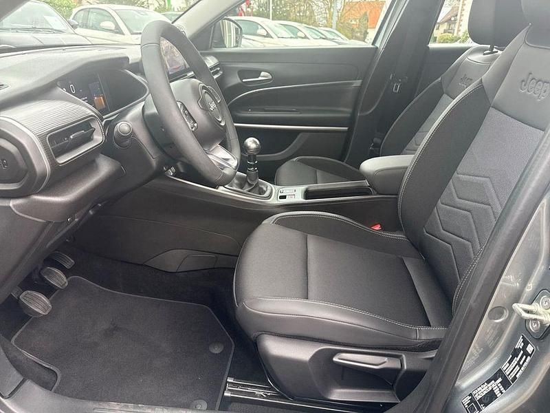 Gebraucht Jeep Avenger Altitude 101 PS (74 kW) 2023 Vr519/a) (grau SUV