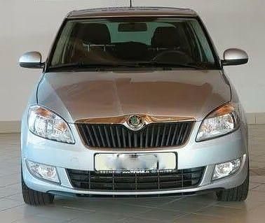 Gebraucht Skoda Fabia Ambiente 86 PS (63 kW) 2011 Silber Kleinwagen