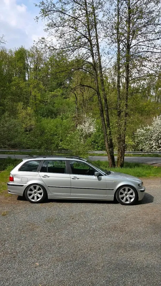 Gebraucht BMW 320 150 PS (110 kW) 2004 Silber Kombi