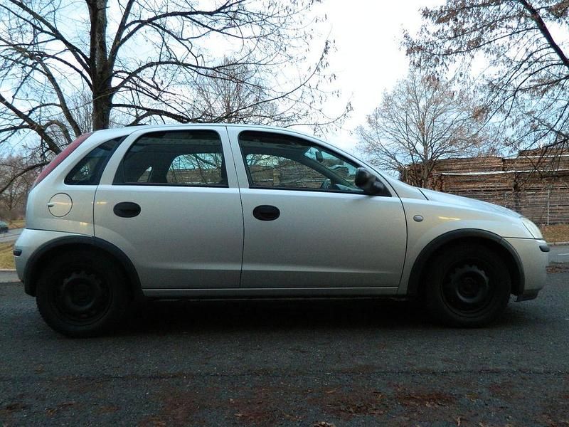 Gebraucht Opel Corsa Basis 69 PS (50 kW) 2003 Grau Limousine