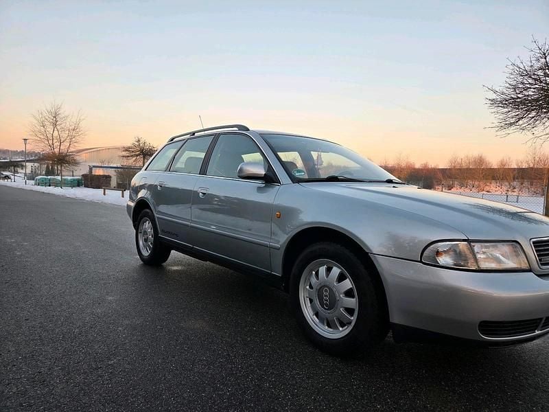 Gebraucht Audi A4 164 PS (120 kW) 1998 Silber Kombi