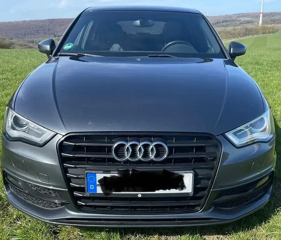 Używany Audi A3 S-Line 184 KM (135 kW) 2014 Szary Sedan/Limuzyna