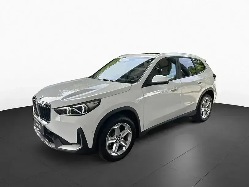 Gebraucht BMW X1 Sport Line 156 PS (114 kW) 2023 Weiß SUV