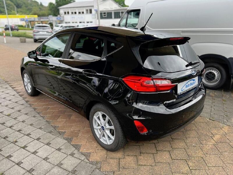 Gebraucht Ford Fiesta 125 PS (91 kW) 2023 Obsidianschwarz metallic Kleinwagen