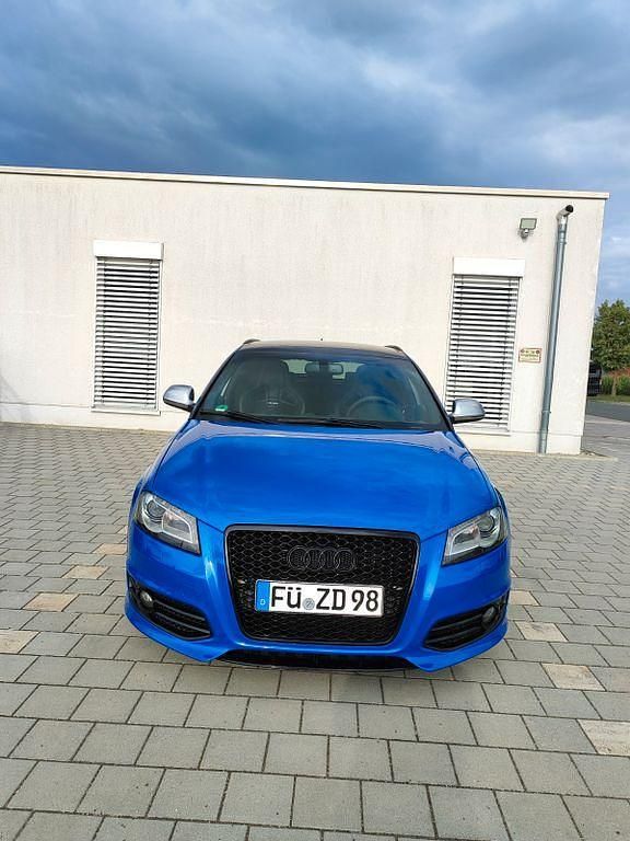 Gebraucht Audi S3 Performance 265 PS (194 kW) 2010 Blau Limousine