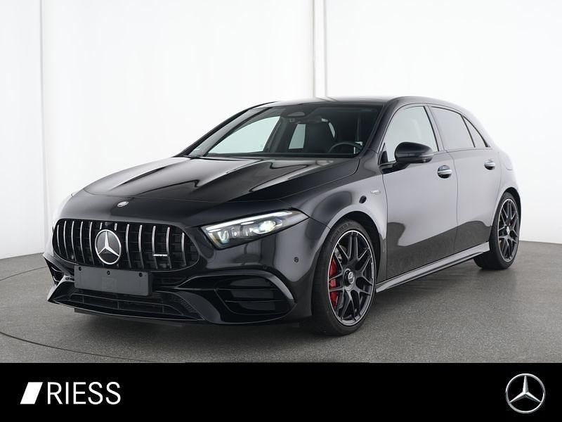Metalliclack kosmosschwarz Gebraucht 2024 Mercedes A45 AMG AMG Limousine | 56.900 € (Etwas zu teuer) - Bild 1/4