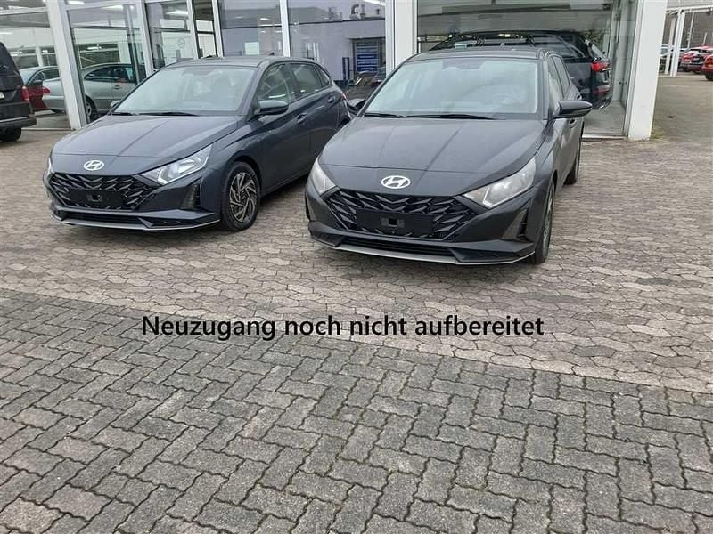 Grau Neu 2025 Hyundai i20 Limousine | 19.990 € (Superpreis) - Bild 1/1