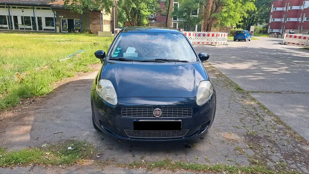 Gebraucht Fiat Punto 65 PS (47 kW) 2009 Blau Kleinwagen