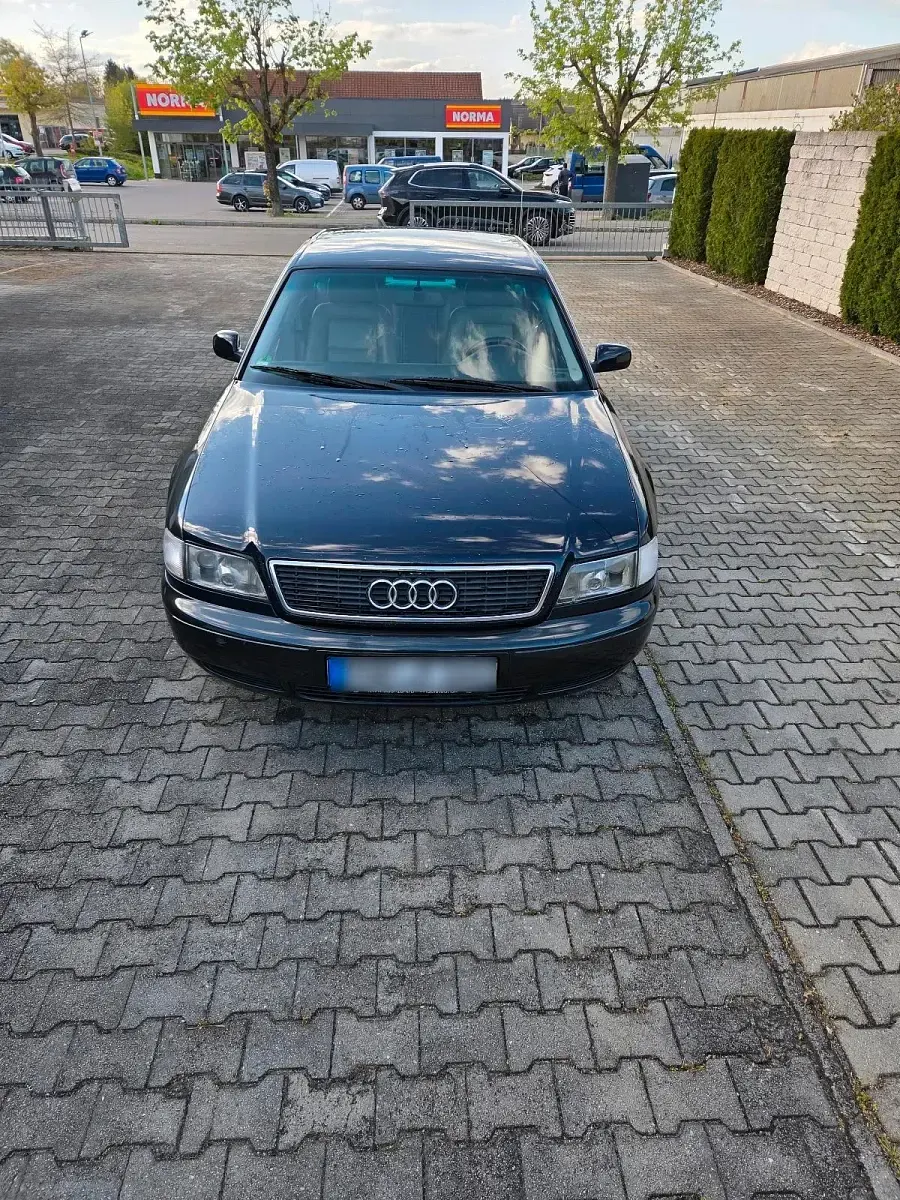 Gebraucht Audi A8 193 PS (141 kW) 1997 Blau Limousine