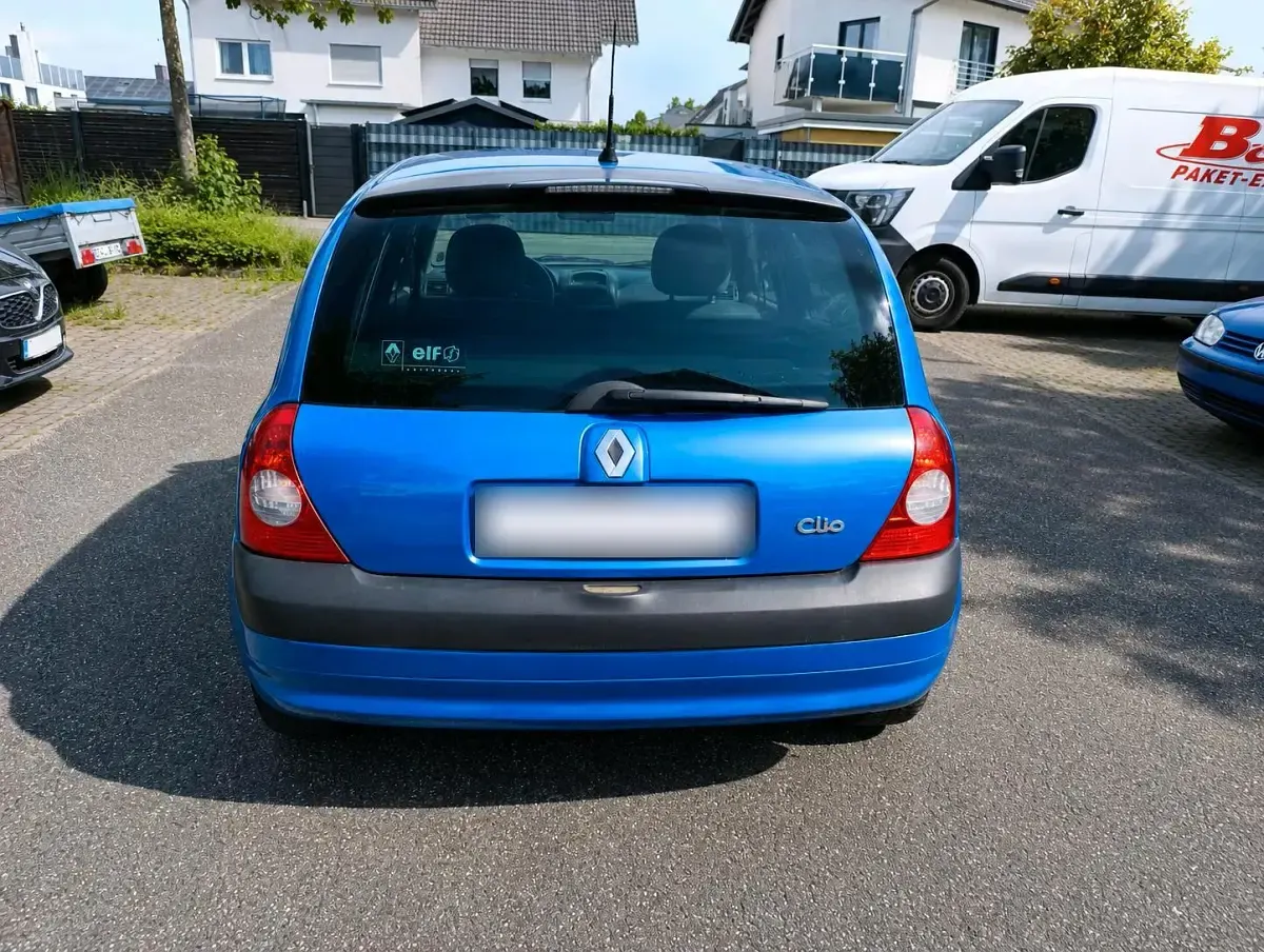 Gebraucht Renault Clio 75 PS (55 kW) 2003 Blau Kleinwagen