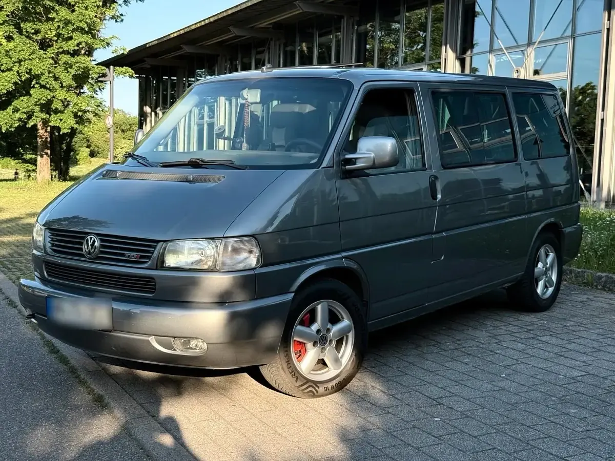 Gebraucht VW T4 Highline 151 PS (111 kW) 2002 Grau Van