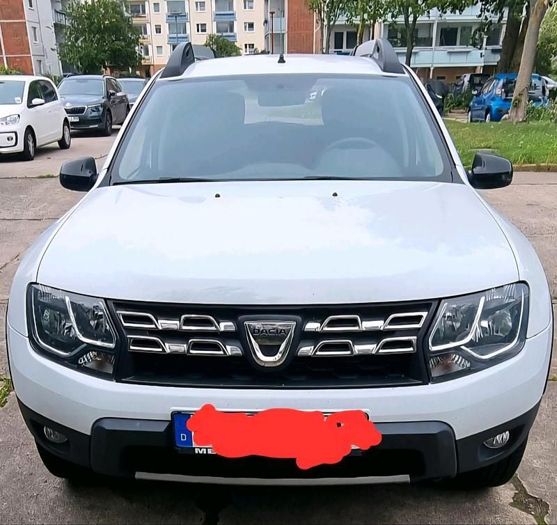 Weiß Gebraucht 2017 Dacia Duster SUV | 10.500 € (Guter Preis) - Bild 1/4