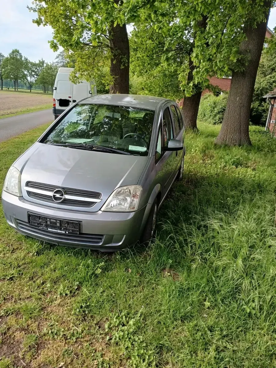 Gebraucht Opel Meriva 80 PS (58 kW) 2004 Silber Van / Kleinbus