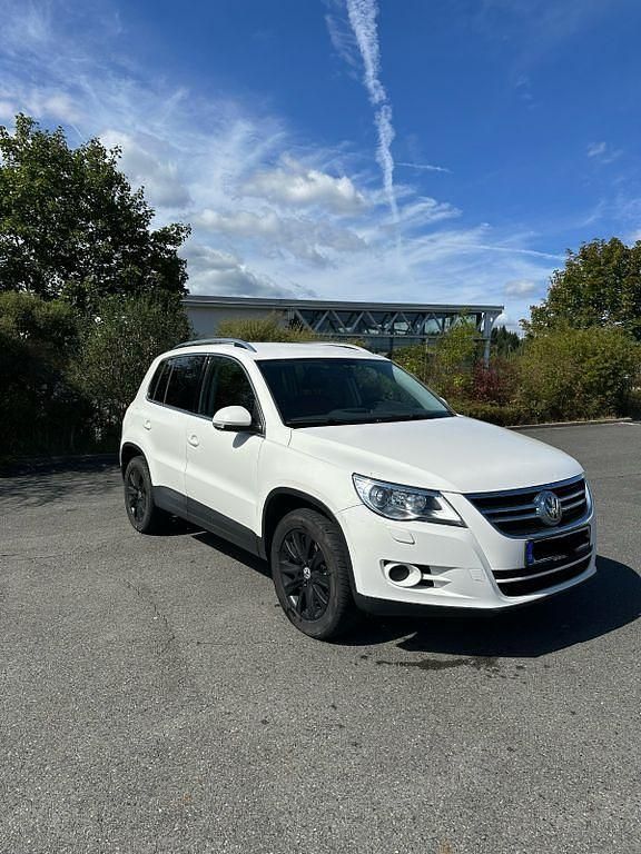 Weiß Gebraucht 2008 VW Tiguan Sportline SUV | 5.900 € (Guter Preis) - Bild 1/4