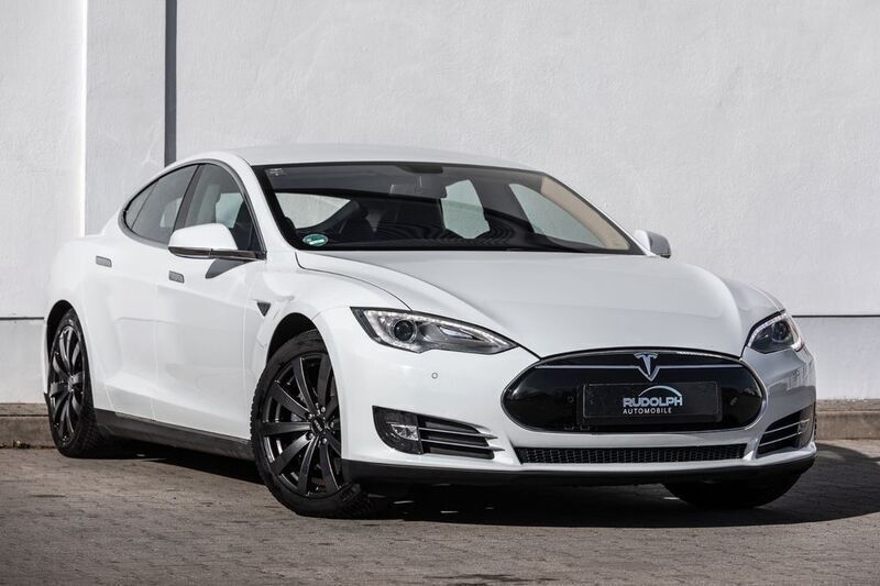 Weiß Gebraucht 2014 Tesla Model S Limousine | 23.999 € - Bild 1/4