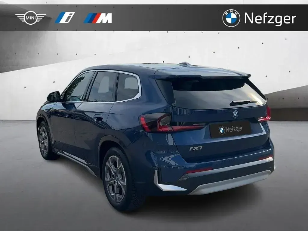 Gebraucht BMW iX1 Luxury Line 225 kW (306 PS) 2024 Blau SUV