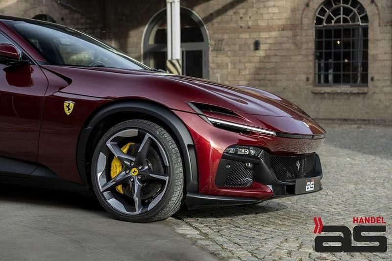 Gebraucht Ferrari Purosangue 719 PS (528 kW) 2024 Rot SUV