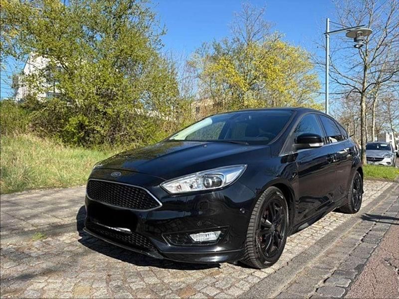 Gebraucht Ford Focus Titanium 150 PS (110 kW) 2015 Schwarz Limousine