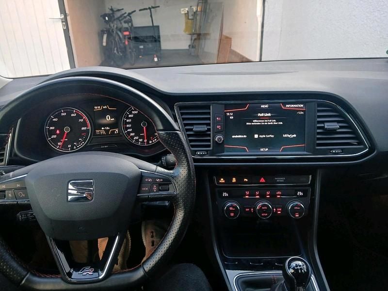 Gebraucht Seat Leon FR 179 PS (131 kW) 2018 Schwarz Limousine