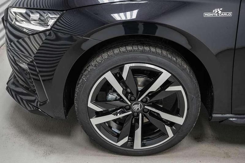 Gebraucht Skoda Scala Monte Carlo 116 PS (85 kW) 2025 Black magic metallic (1z) Kleinwagen
