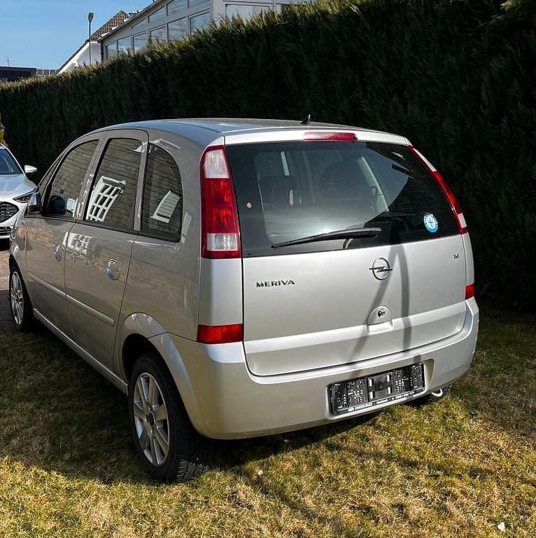 Gebraucht Opel Meriva 101 PS (74 kW) 2005 Silber Van / Kleinbus