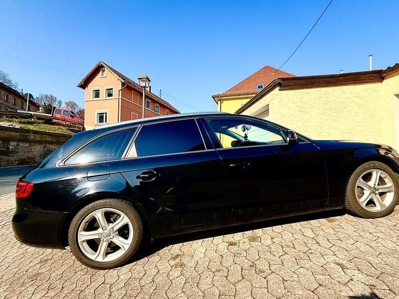 Gebraucht Audi A4 204 PS (150 kW) 2014 Schwarz Kombi