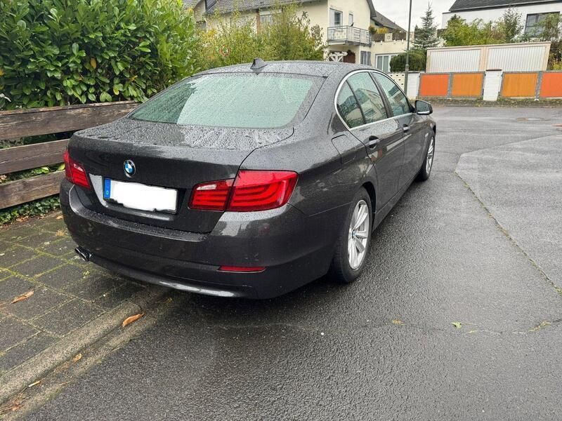 Gebraucht BMW 520 Comfort Edition 184 PS (135 kW) 2011 Grau Limousine