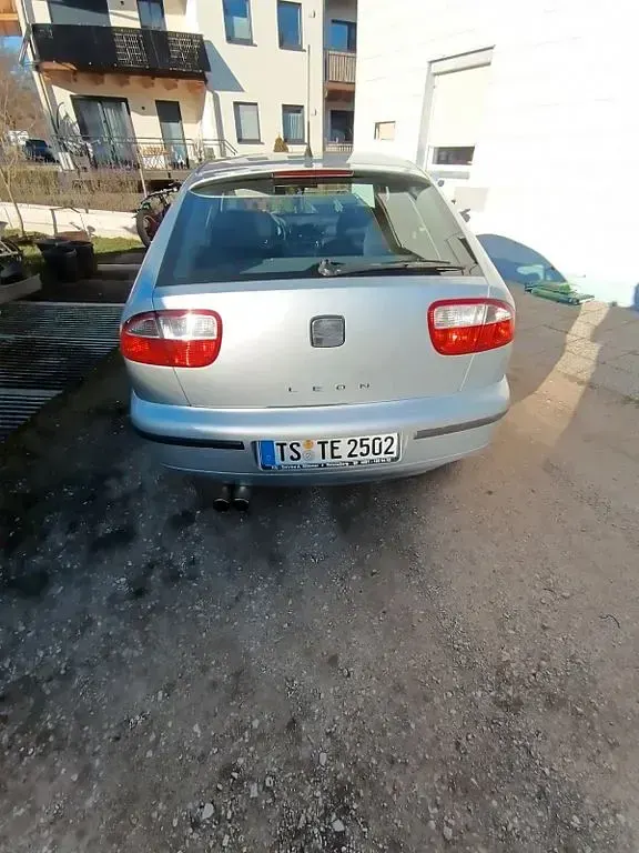 Gebraucht Seat Leon 105 PS (77 kW) 2006 Silber Kleinwagen